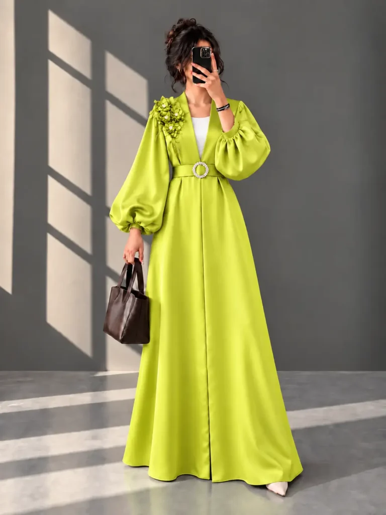 Çiçek İşlemeli Saten Abaya ve Kemer – 1707 ✨